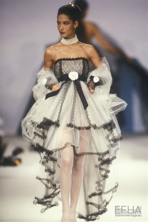 blonde chanel fashion 1998|Chanel fashion shows 1990s.